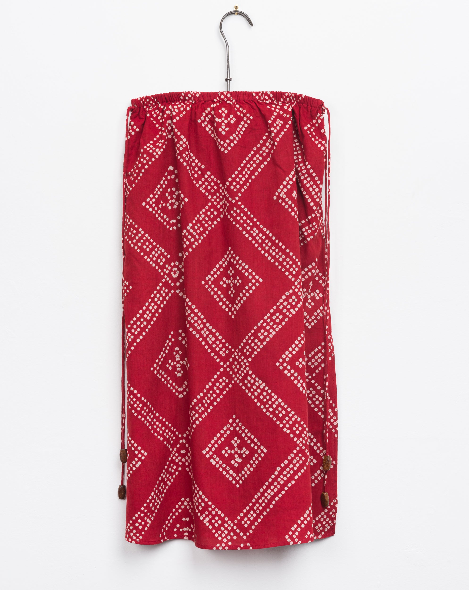 Kavya Skirt in Red Tile Bandhani