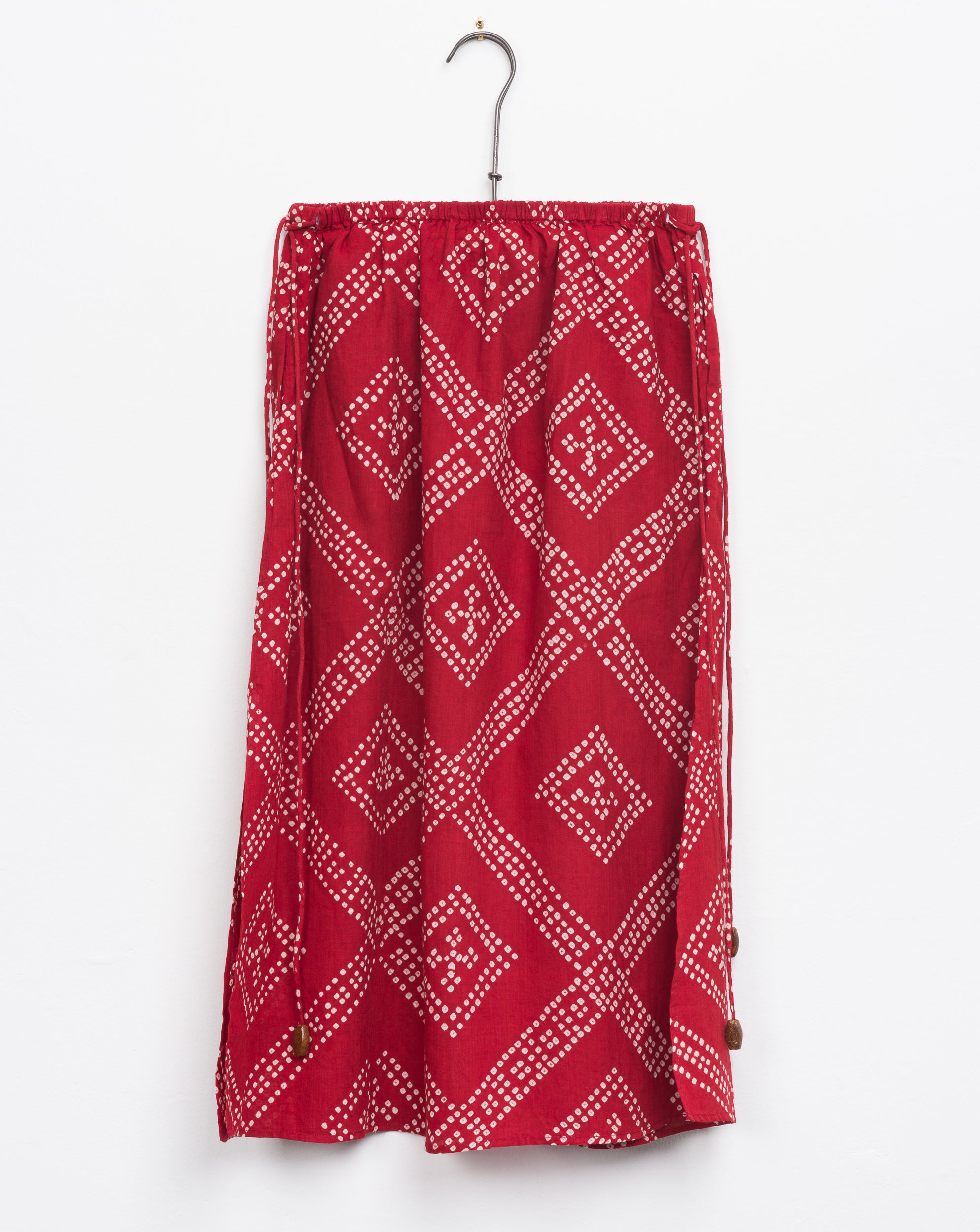 Kavya Skirt in Red Tile Bandhani