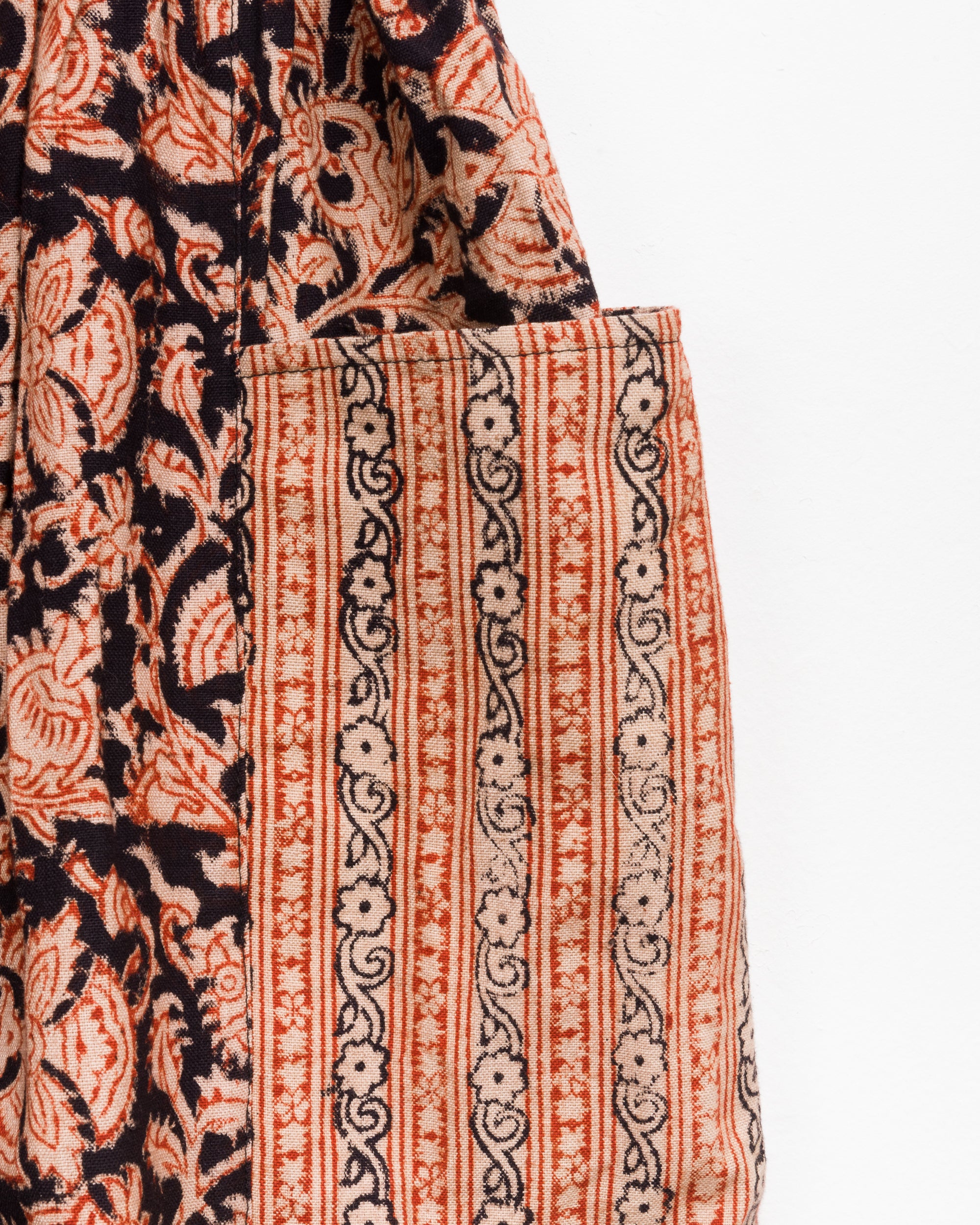Maya Front Pocket Pant in Black Border