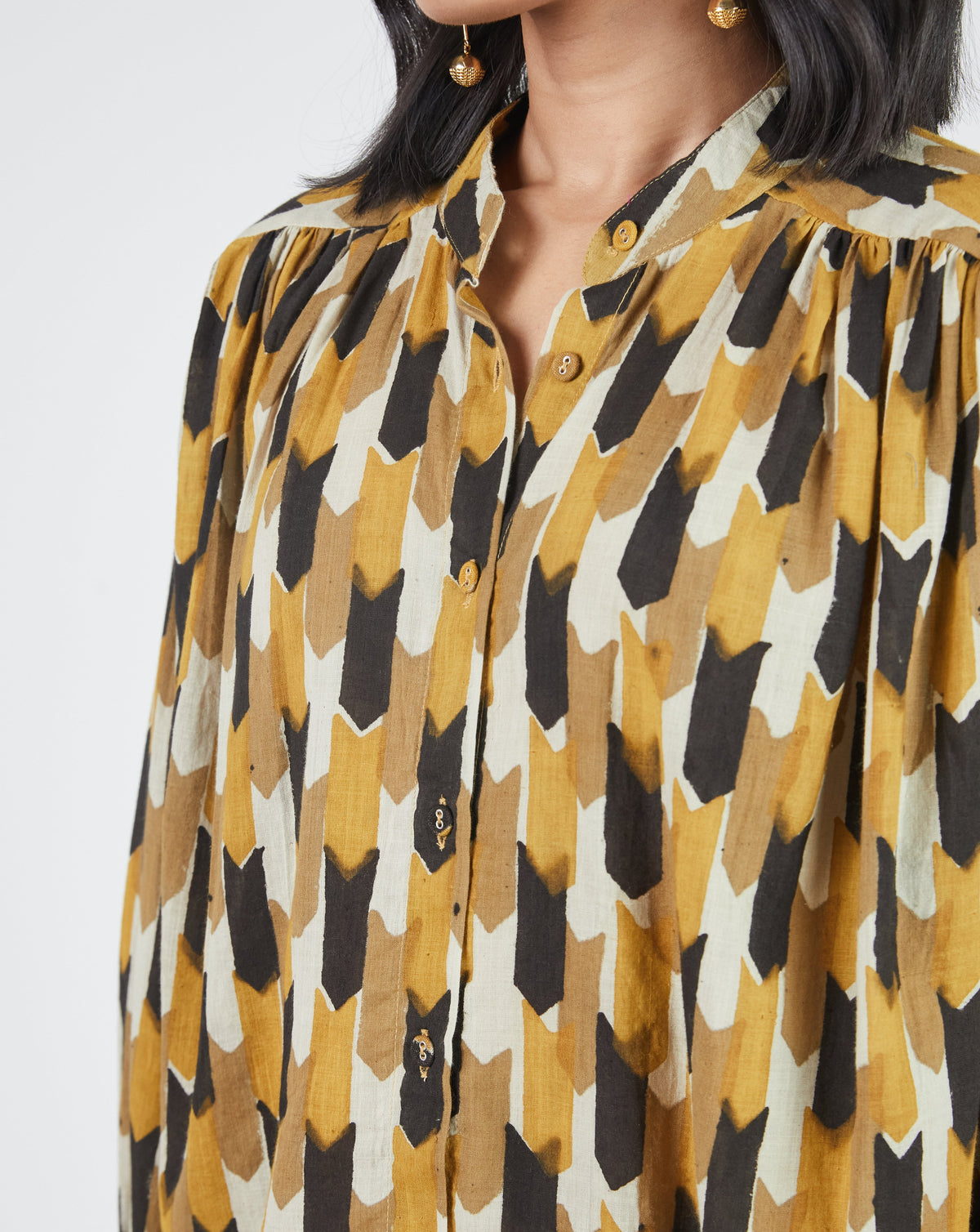 The Umber & Ochre Sabrina Top in Flag Print Yellow Quality Report