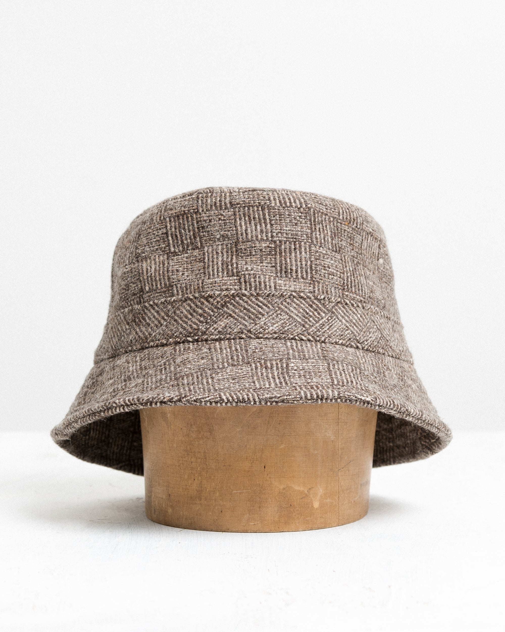Bhanu Bucket Hat in Wheat Hatch