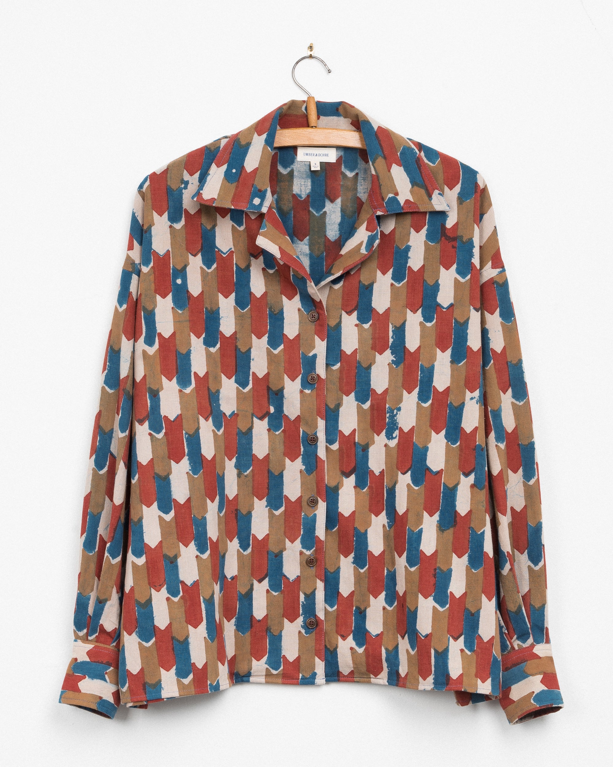 Anvi Drop Shoulder Shirt in Multi Flag Print