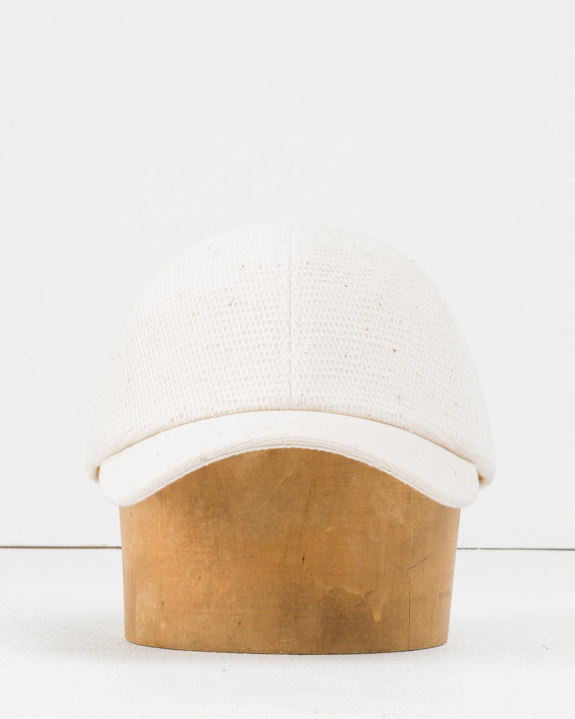 Cap in Natural Honeycomb