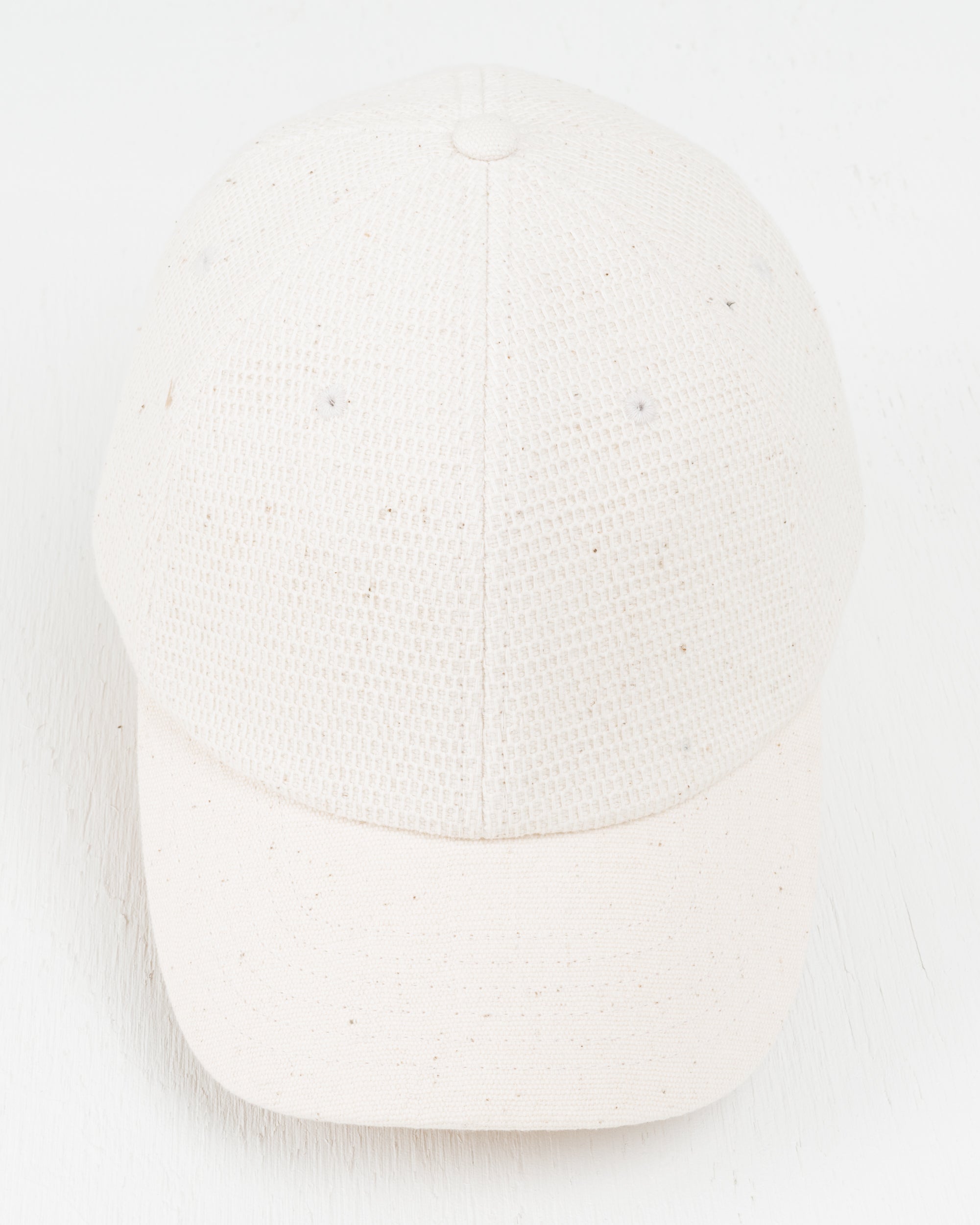 Cap in Natural Honeycomb